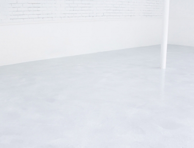 Blogger_RockSolid_Marble_Mountain_White_Garage_Floor_Primer_Garage_Floor_after_2.jpg